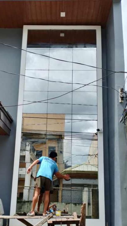 Fixed Wall Glass